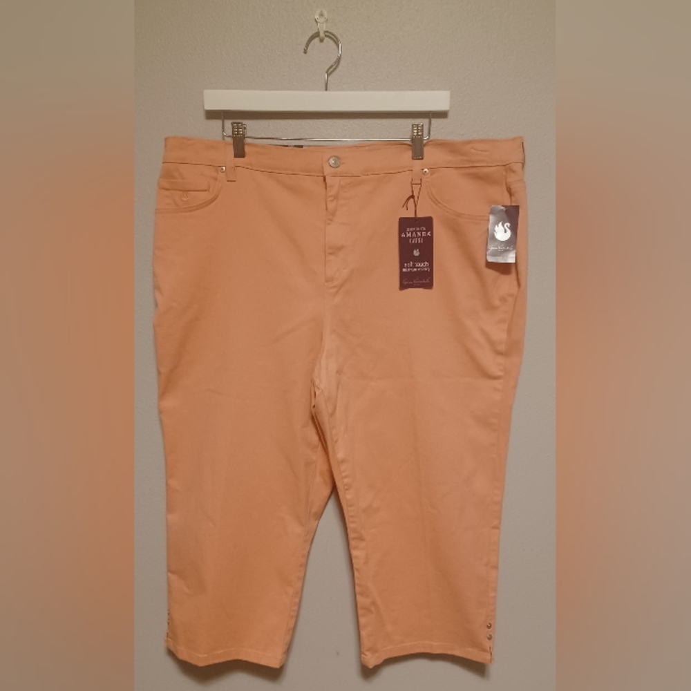 Gloria Vanderbilt Size 20W Amanda Slimming Effect Corral Classic Capri NWT